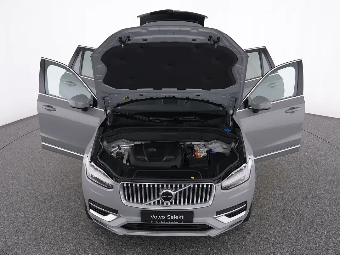 Volvo XC90 T8 Core - Thumbnail 13