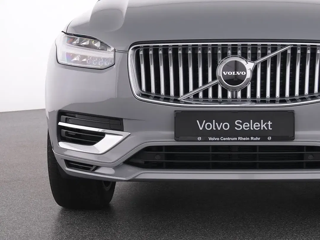 Volvo XC90 T8 Core - Thumbnail 17