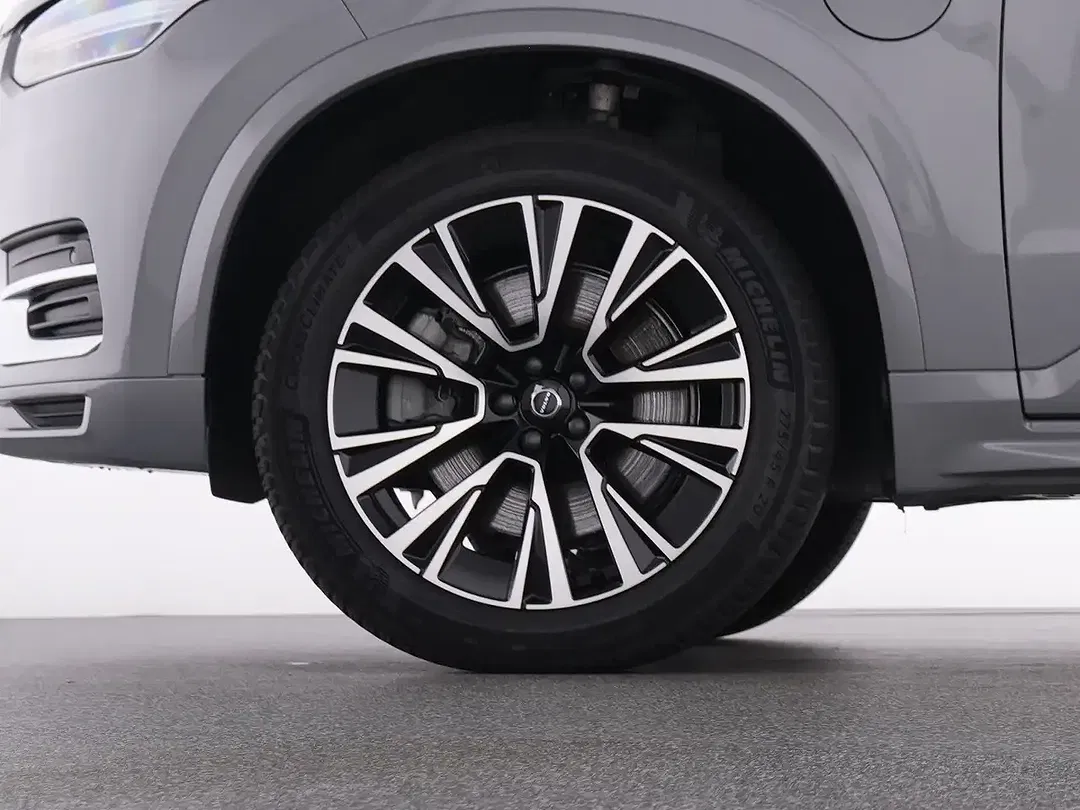 Volvo XC90 T8 Core - Thumbnail 20