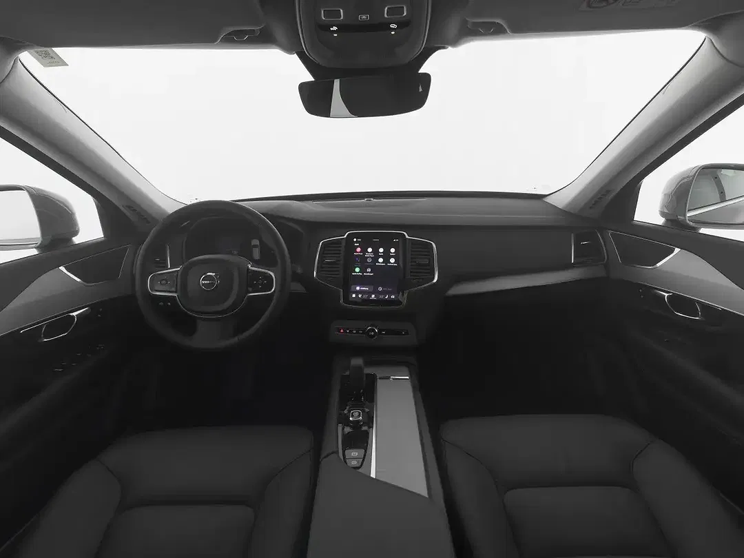 Volvo XC90 T8 Core - Thumbnail 4