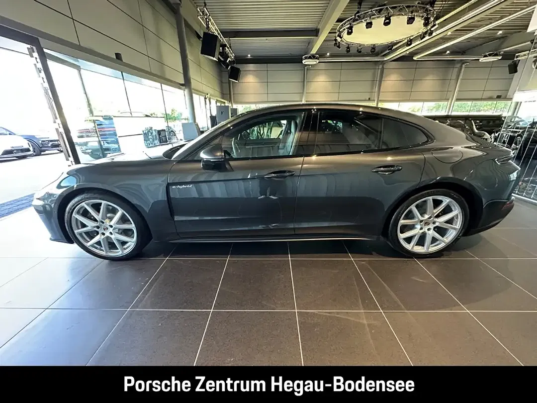 Porsche Panamera E-Hybrid 4 - Thumbnail 12