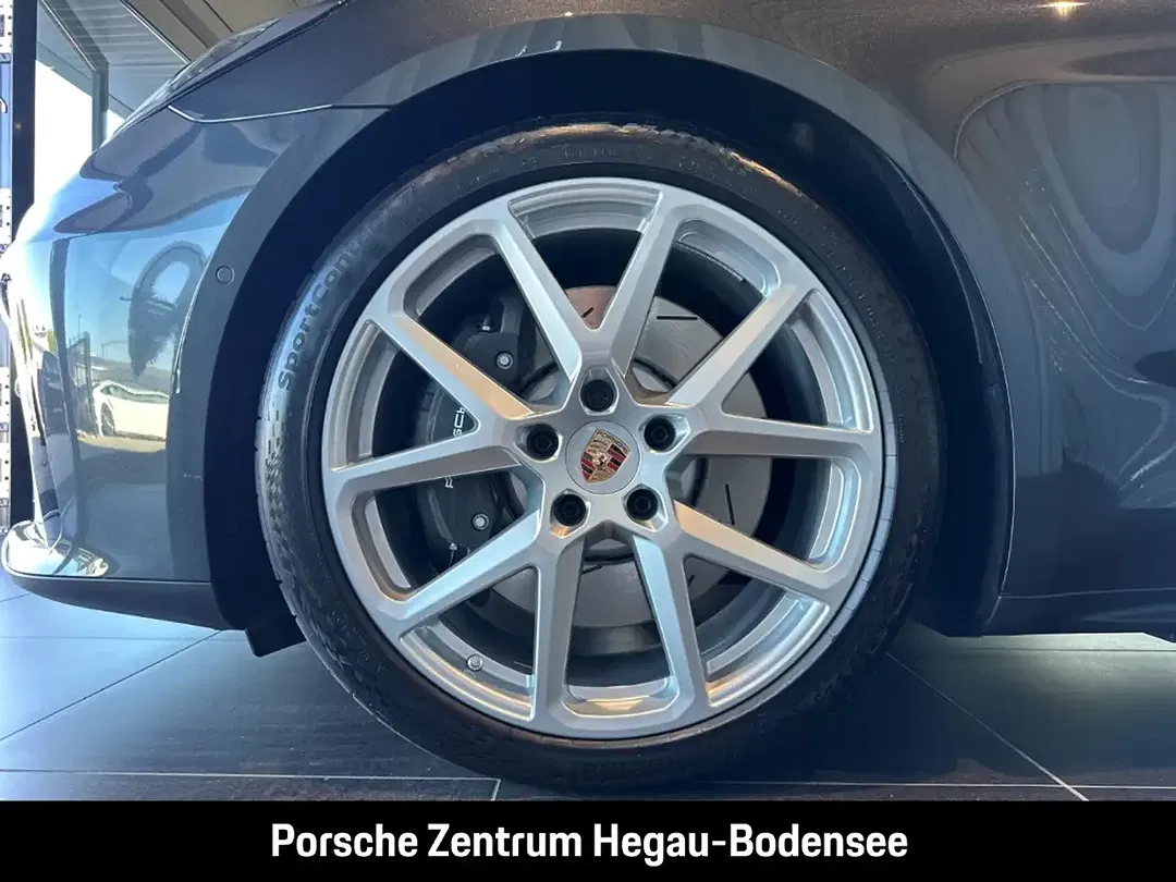Porsche Panamera E-Hybrid 4 - Thumbnail 6