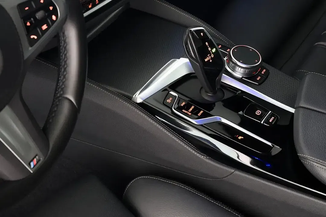 BMW 530 xDrive Touring M Sport Pro - Thumbnail 10