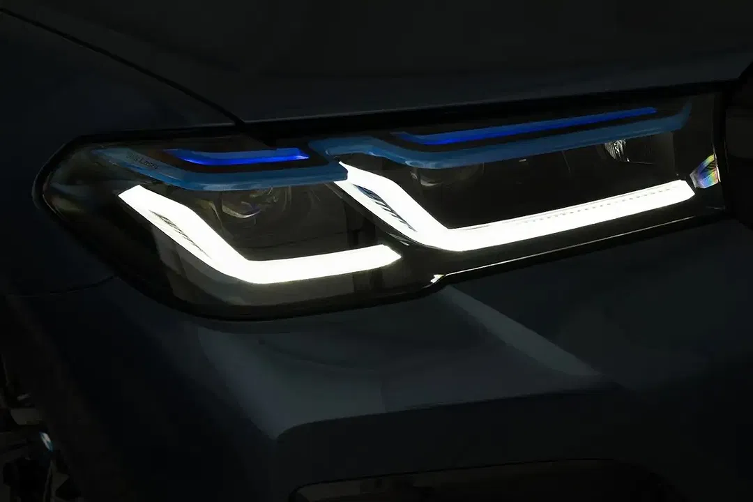 BMW 530 xDrive Touring M Sport Pro - Thumbnail 8