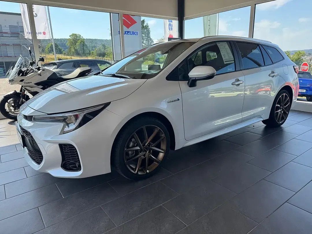Suzuki Swace Hybrid 1.8 CVT Comfort+ - foto 1