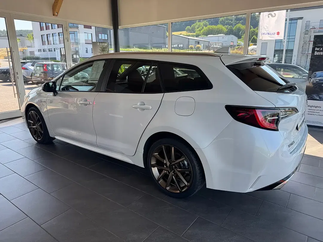 Suzuki Swace Hybrid 1.8 CVT Comfort+ - Thumbnail 4
