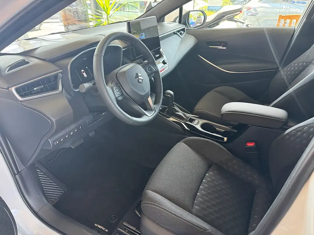 Suzuki Swace Hybrid 1.8 CVT Comfort+ - Thumbnail 7