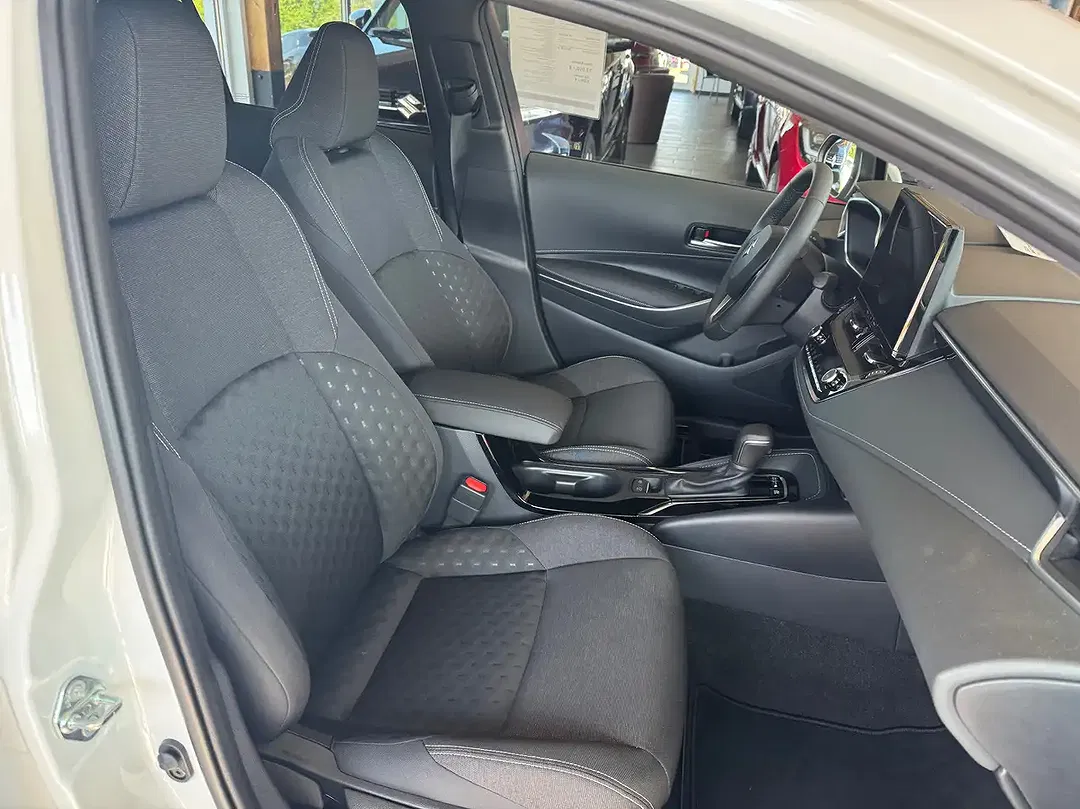 Suzuki Swace Hybrid 1.8 CVT Comfort+ - foto 9
