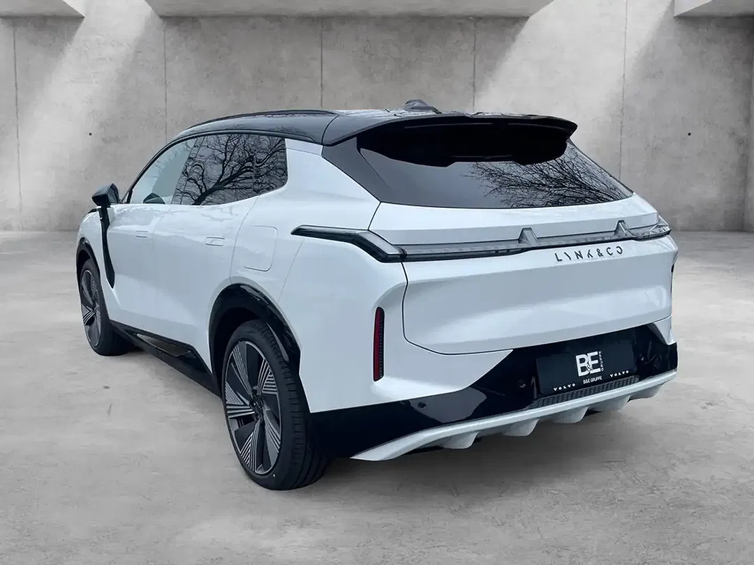 Lynk & Co 08 - Thumbnail 3