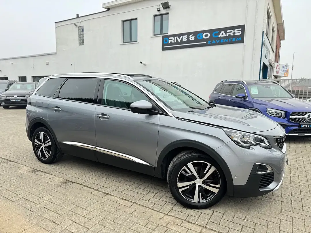 Peugeot 5008 BlueHDi - foto 1