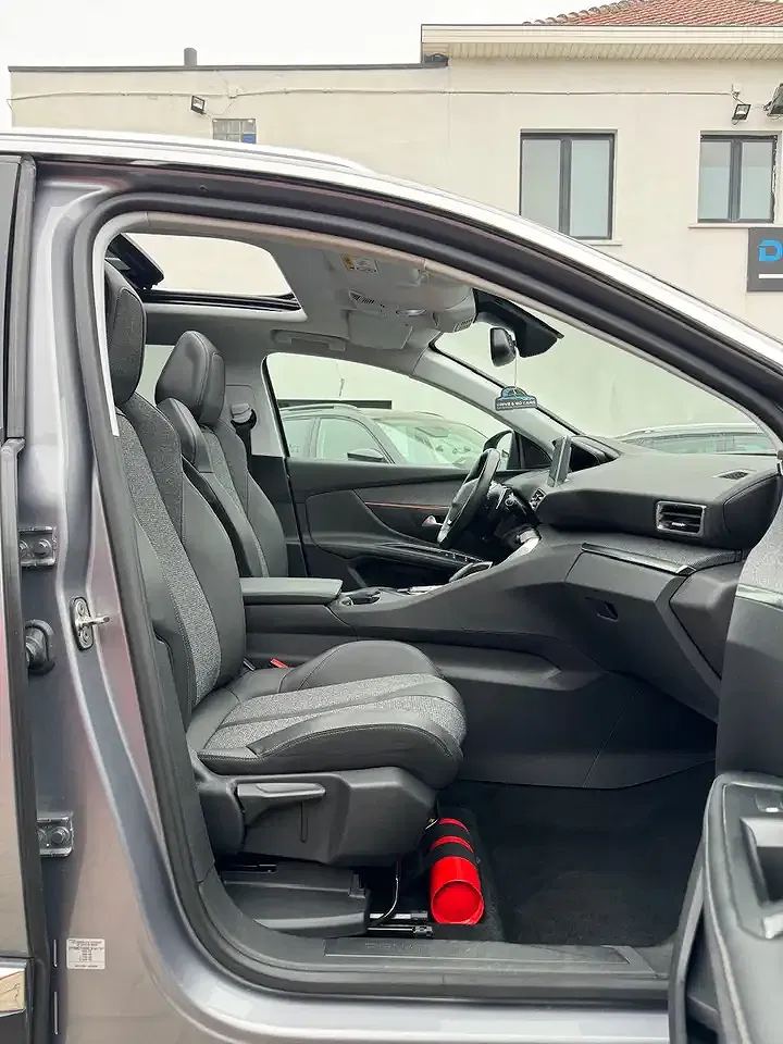 Peugeot 5008 BlueHDi - Thumbnail 13