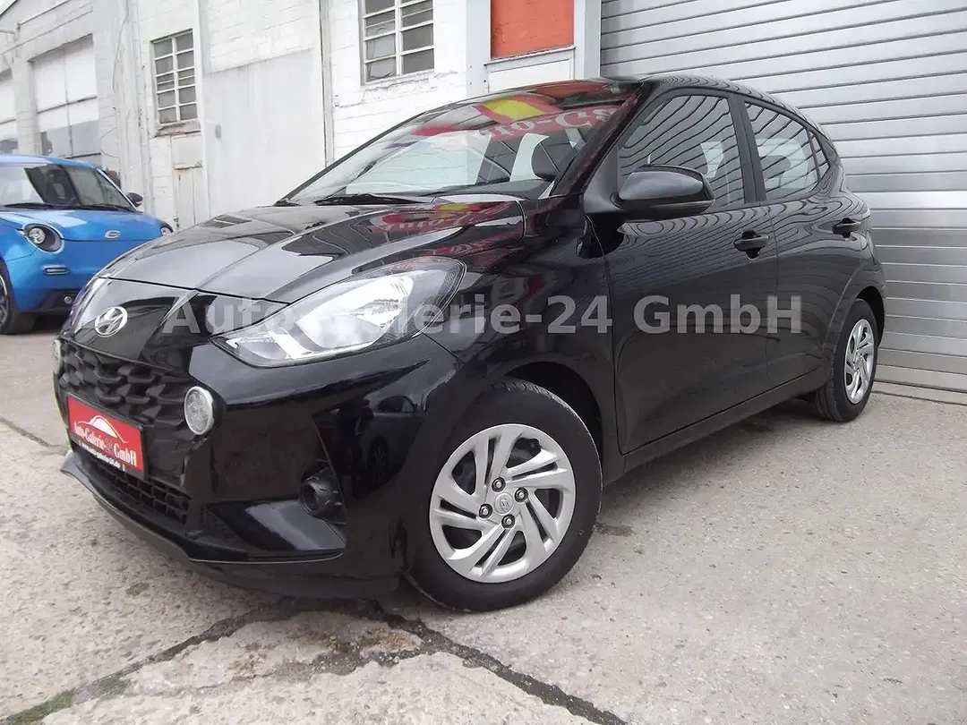 Hyundai i10 AUT Trend - Thumbnail 1