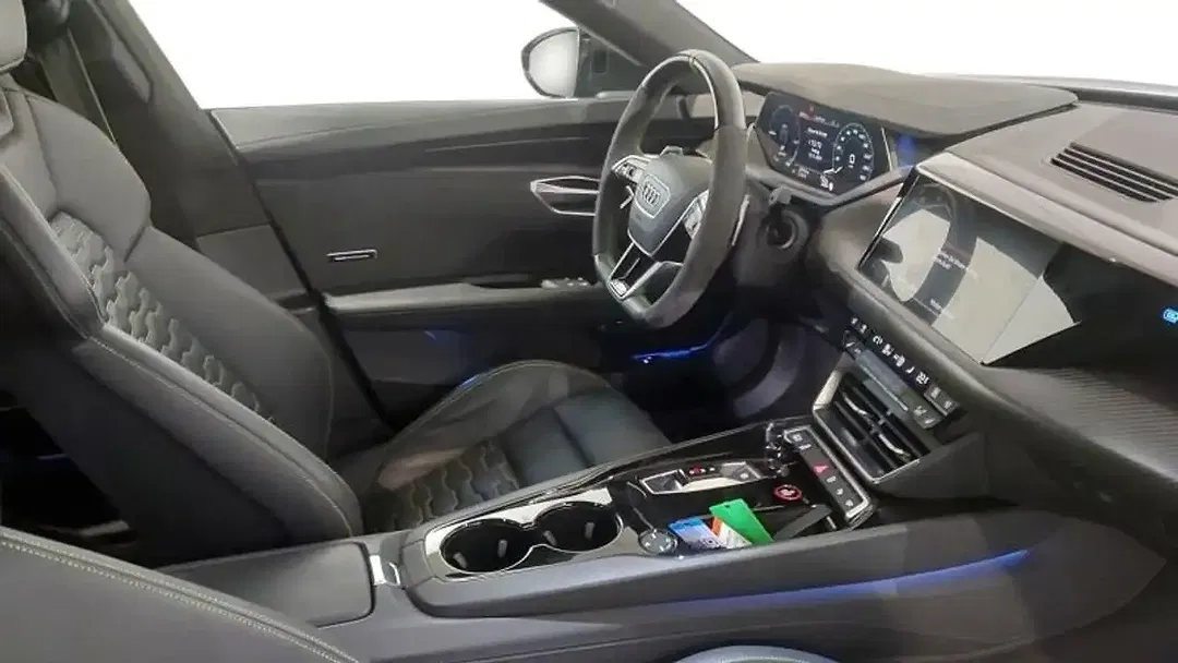 Audi RS e-tron GT quattro Matrix LED plus - Thumbnail 5