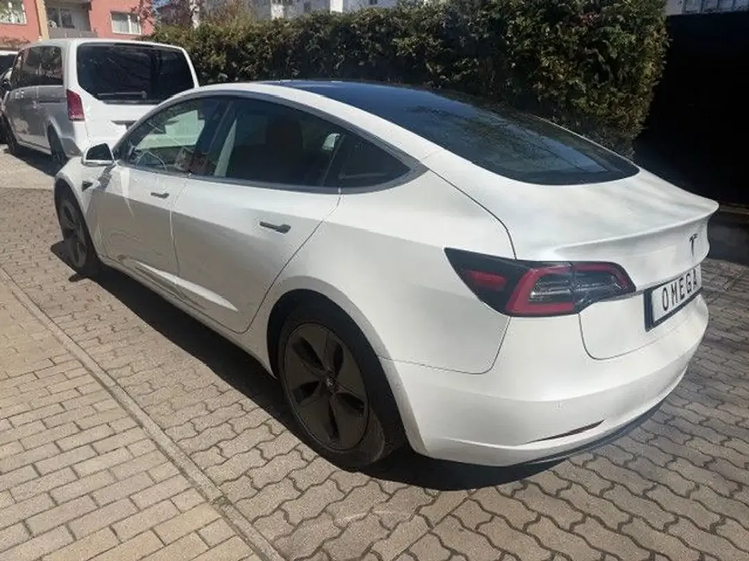 Tesla Model 3 AWD Dual Motor Long Range - Thumbnail 5