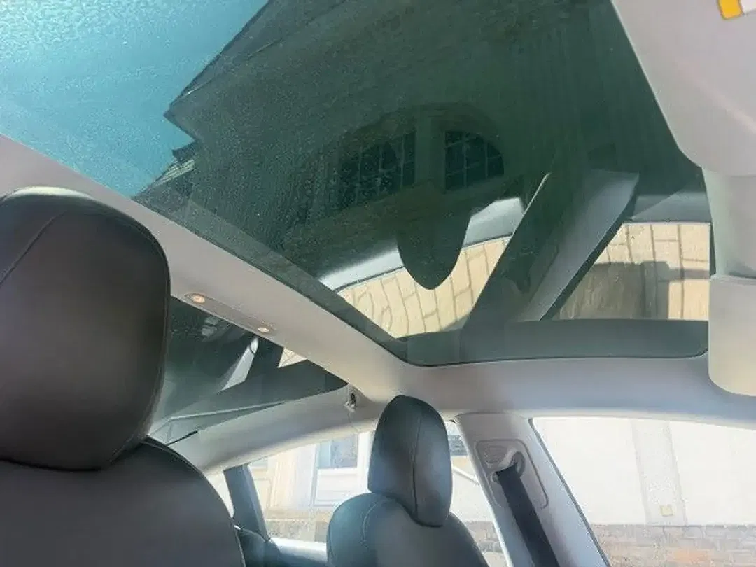 Tesla Model 3 AWD Dual Motor Long Range - Thumbnail 8