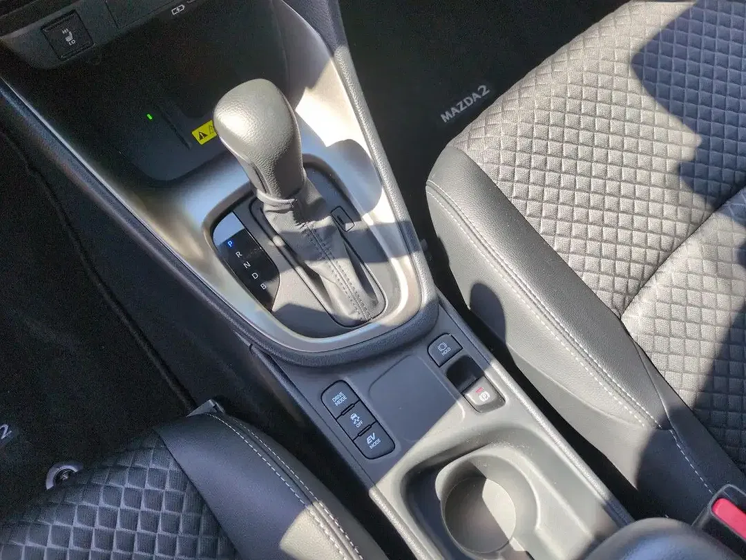 Mazda 2 1.5 VVT-i AUT Hybrid Homura - Thumbnail 11