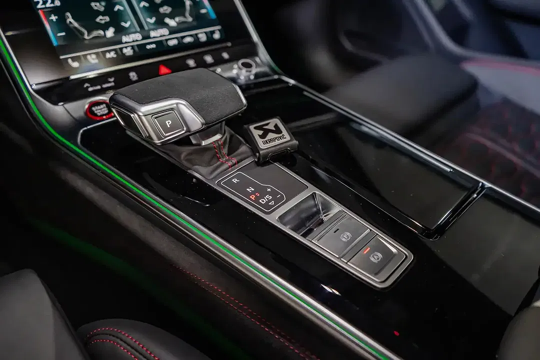 Audi RS6 4.0 TFSI quattro - Thumbnail 25