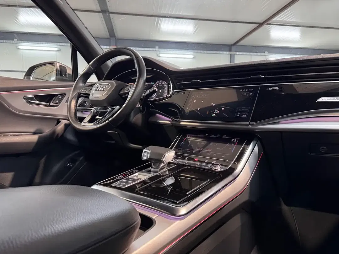 Audi Q7 55 TFSI e Matrix LED - Thumbnail 12
