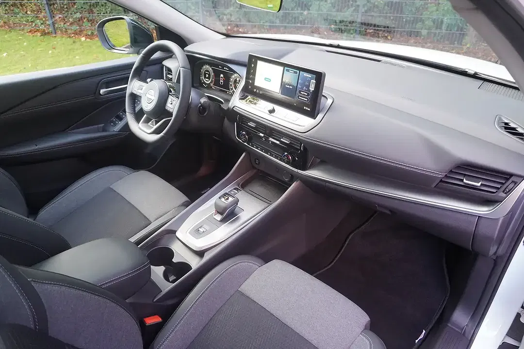 Nissan Qashqai 1.3 DIG-T AUT N-Connecta - Thumbnail 10