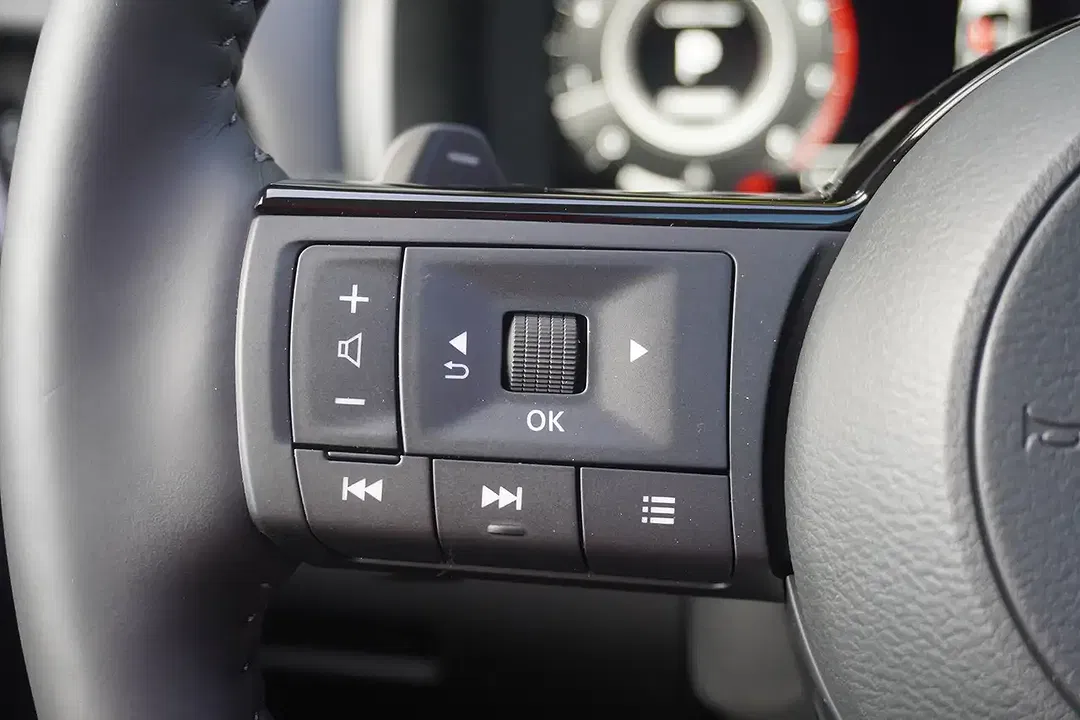 Nissan Qashqai 1.3 DIG-T AUT N-Connecta - Thumbnail 11