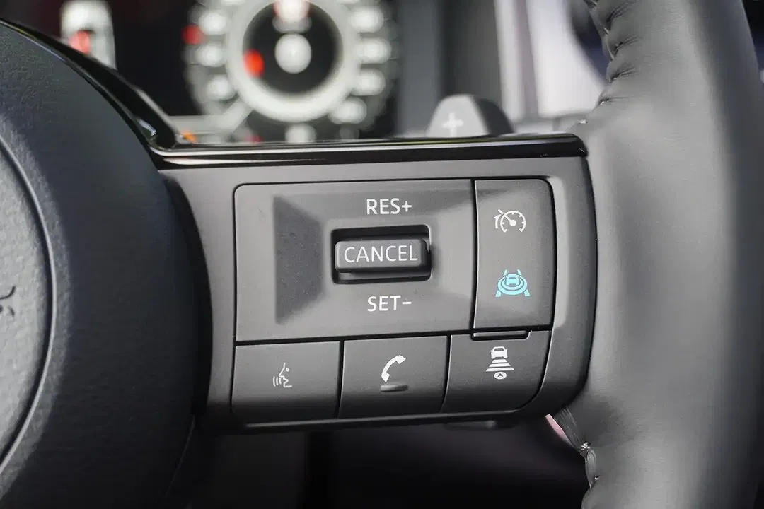 Nissan Qashqai 1.3 DIG-T AUT N-Connecta - Thumbnail 13