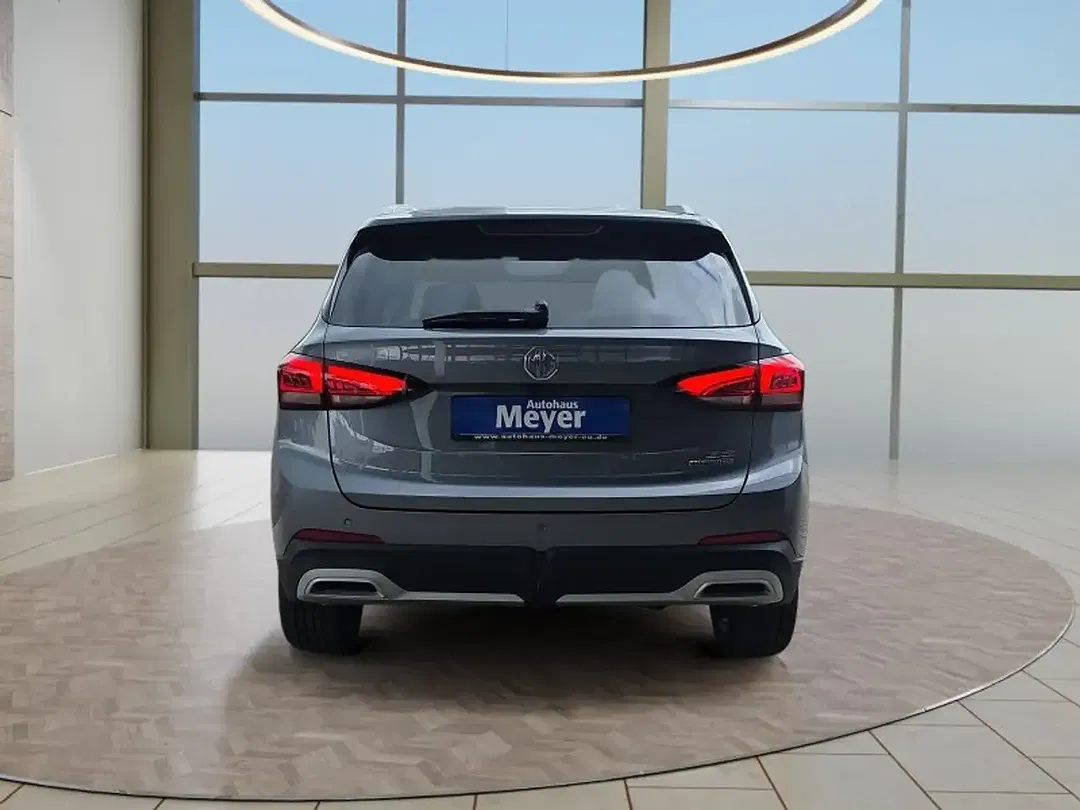 MG ZS 1.5 Hybrid+ Luxury - Thumbnail 4