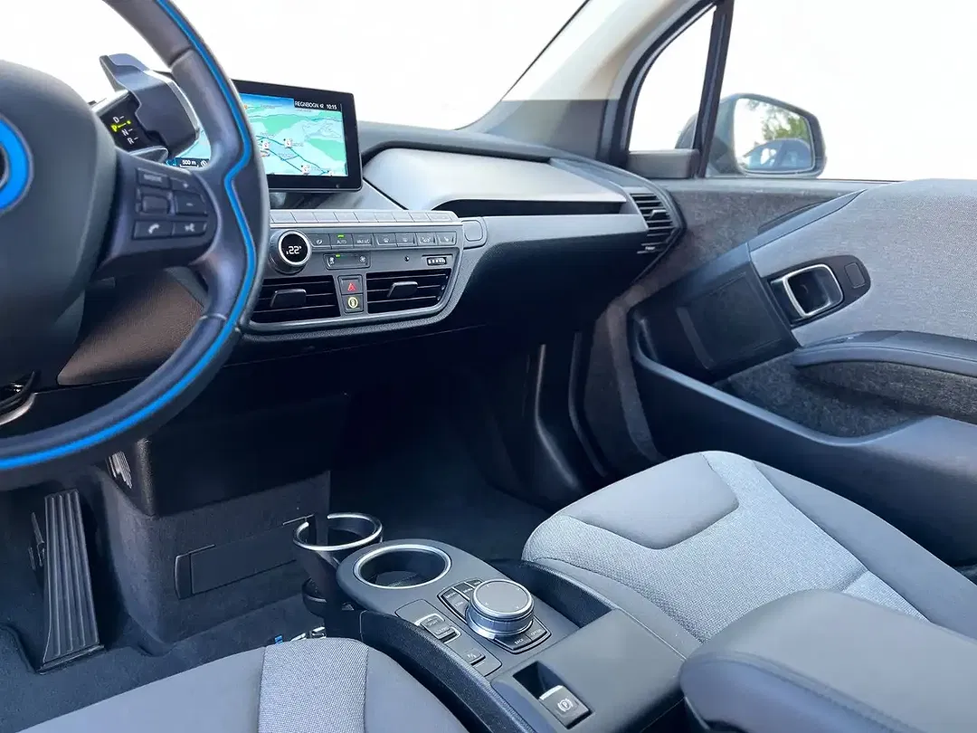 BMW i3 - Thumbnail 7