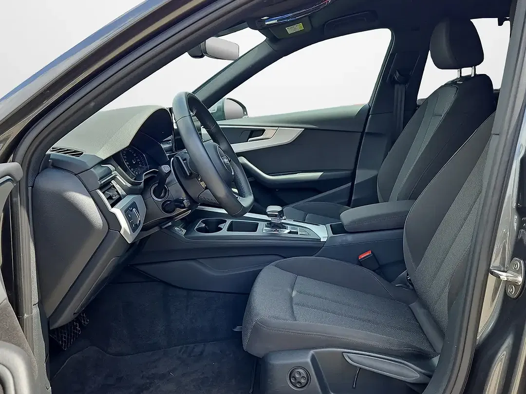 Audi A4 35 TFSI S tronic Avant S line - Thumbnail 7