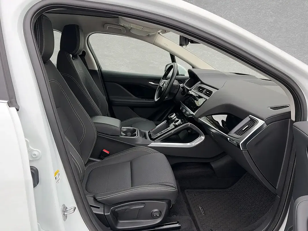 Jaguar I-Pace EV400 S - Thumbnail 3