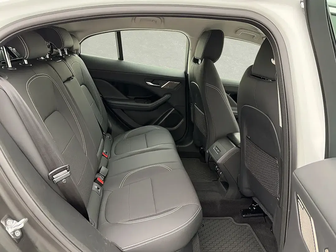 Jaguar I-Pace EV400 S - Thumbnail 5