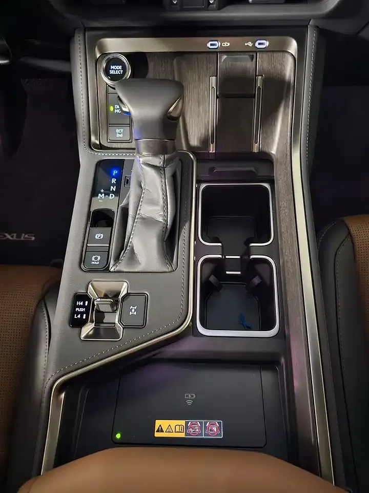 Lexus GX 550 - Thumbnail 8