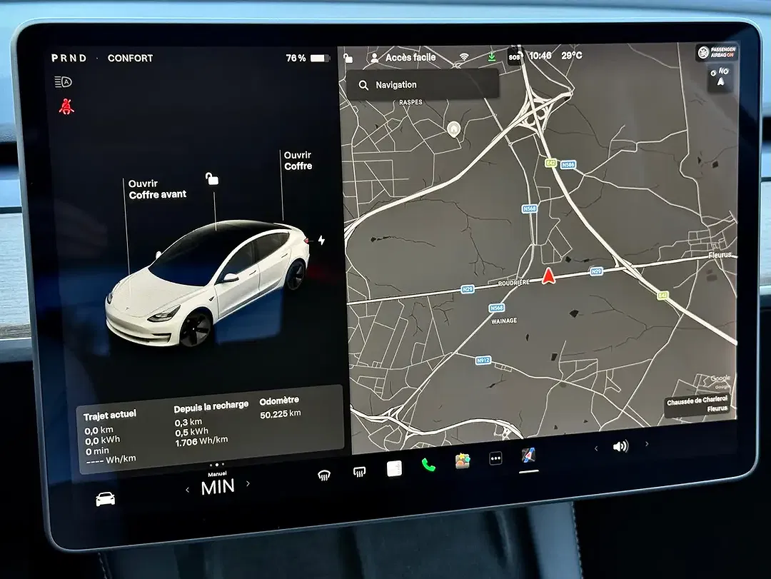 Tesla Model 3 Standard Range Plus - Thumbnail 12