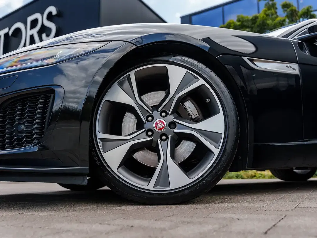 Jaguar F-Type P300 2.0 Coupe Premium - foto 2