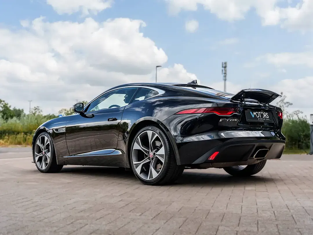 Jaguar F-Type P300 2.0 Coupe Premium - Thumbnail 4