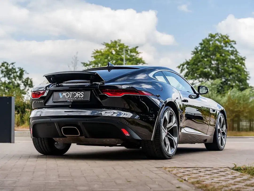 Jaguar F-Type P300 2.0 Coupe Premium - Thumbnail 5