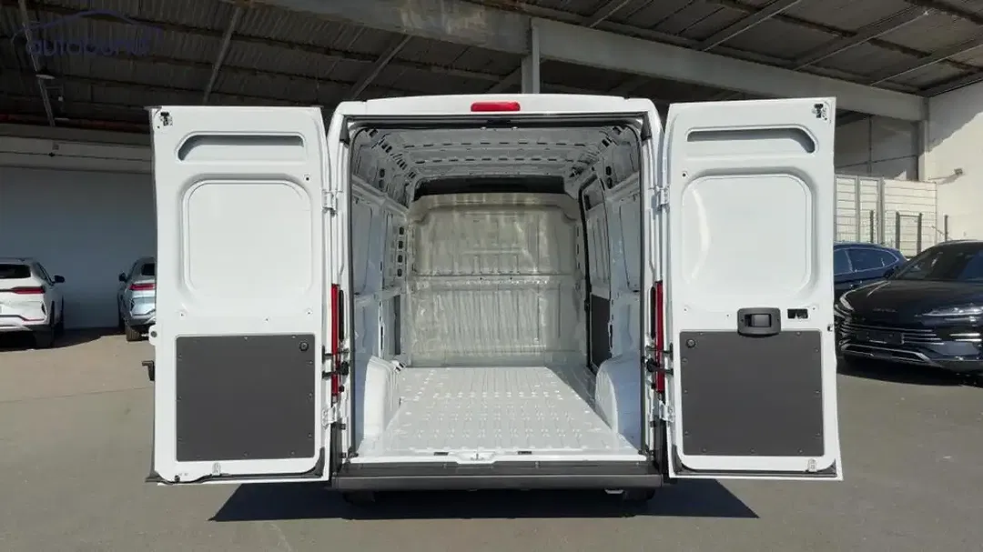 Peugeot Boxer BlueHDi L2H2 - Thumbnail 8