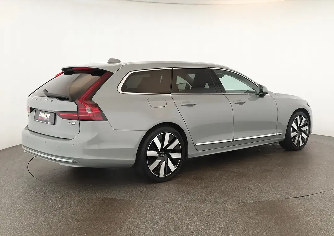 Volvo V90 T6 AWD Recharge Core - Thumbnail 5