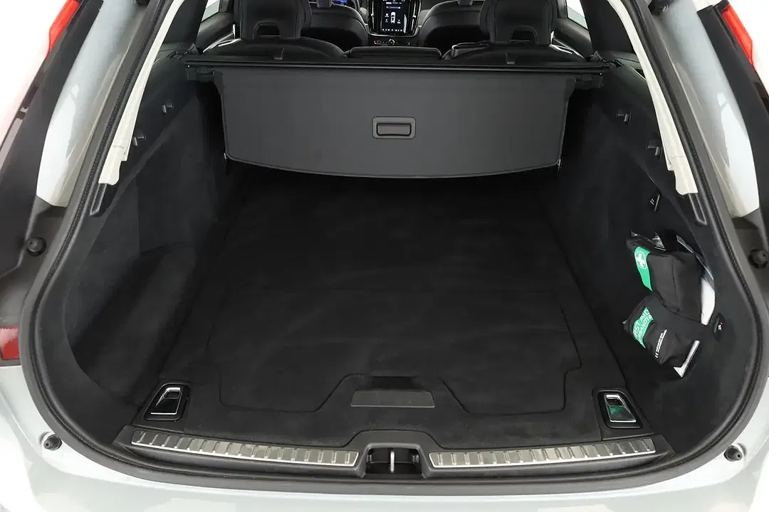 Volvo V90 T6 AWD Recharge Core - Thumbnail 7
