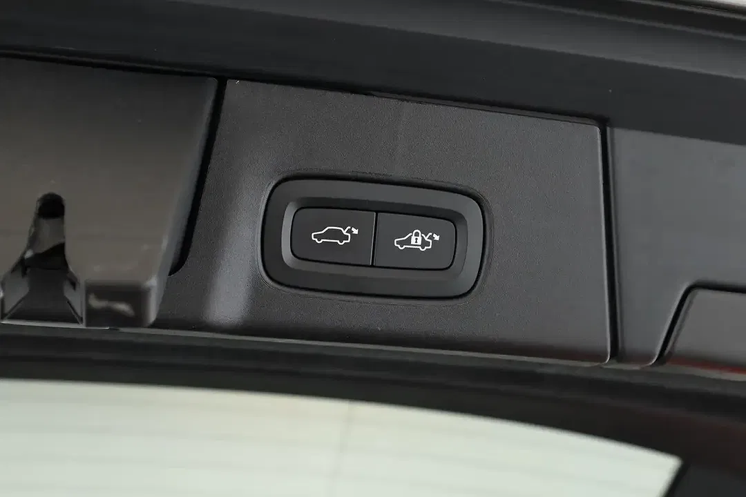 Volvo V90 T6 AWD Recharge Core - Thumbnail 8
