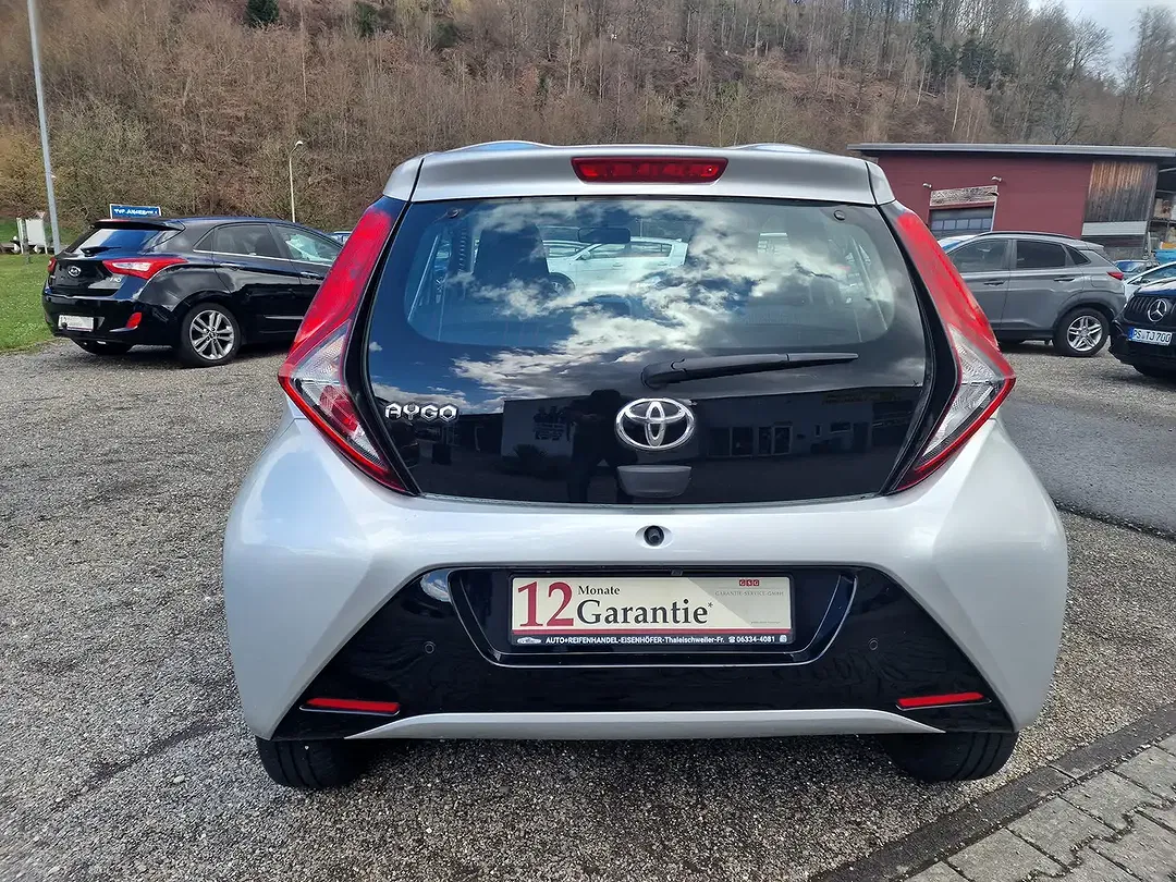 Toyota Aygo - Thumbnail 8