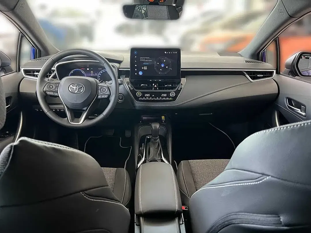 Toyota Corolla - Thumbnail 8