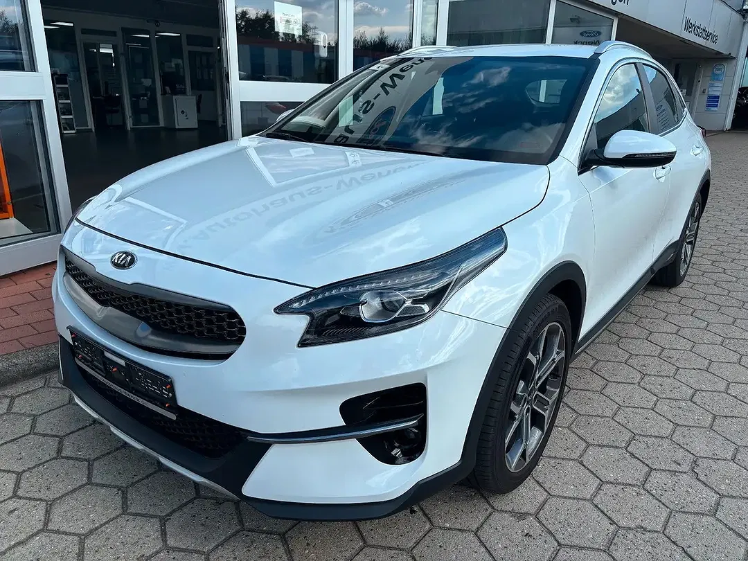 Kia XCeed Spirit - Thumbnail 3