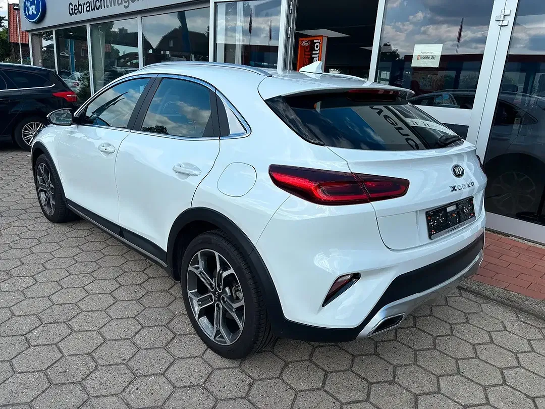 Kia XCeed Spirit - Thumbnail 8
