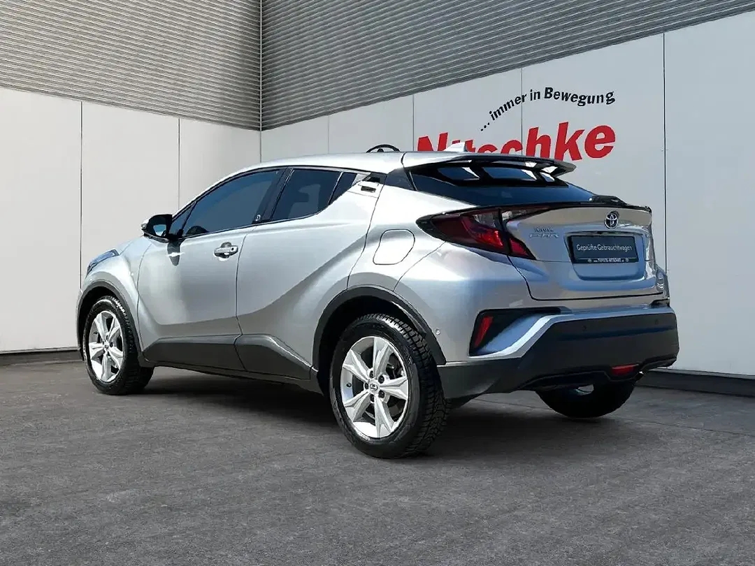 Toyota C-HR Hybrid Team Deutschland - Thumbnail 3