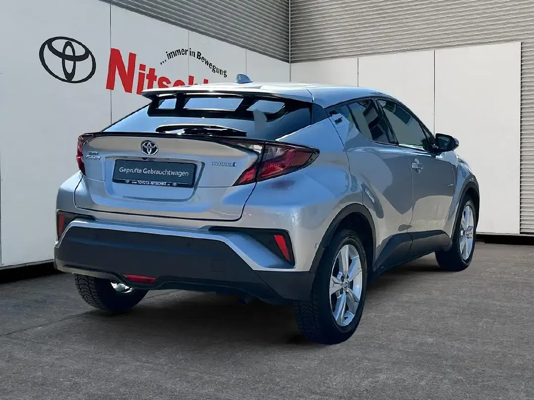 Toyota C-HR Hybrid Team Deutschland - Thumbnail 5