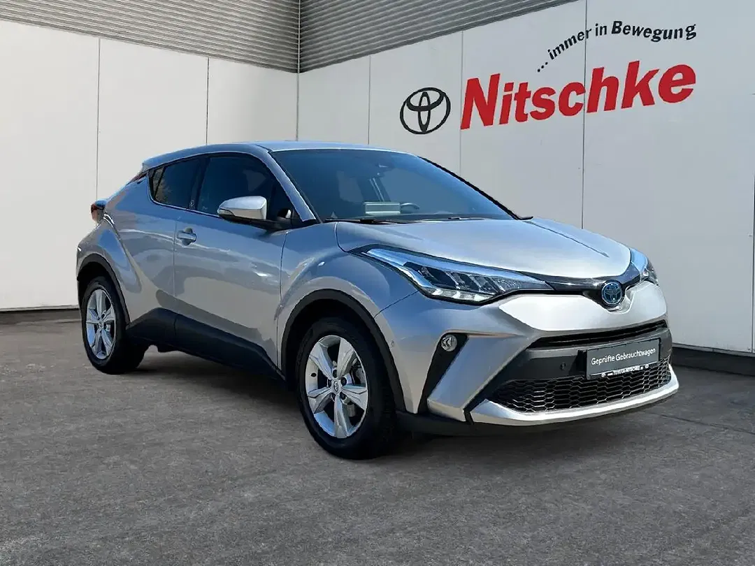Toyota C-HR Hybrid Team Deutschland - Thumbnail 7
