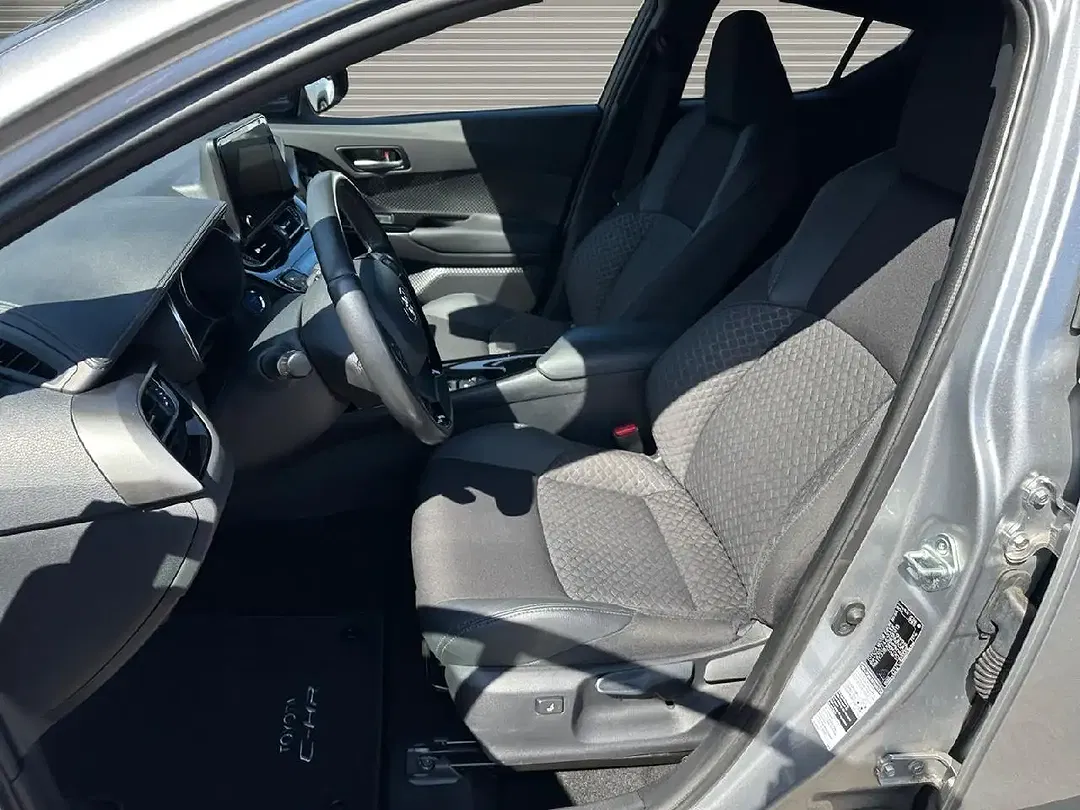 Toyota C-HR Hybrid Team Deutschland - Thumbnail 9