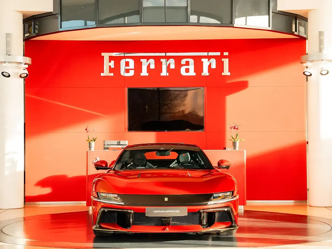 Ferrari 12 Cilindri - Thumbnail 10