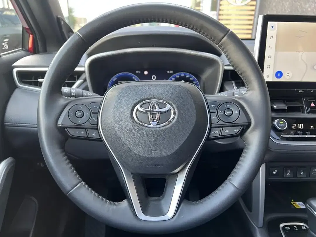 Toyota Corolla Cross Hybrid Premium - Thumbnail 17