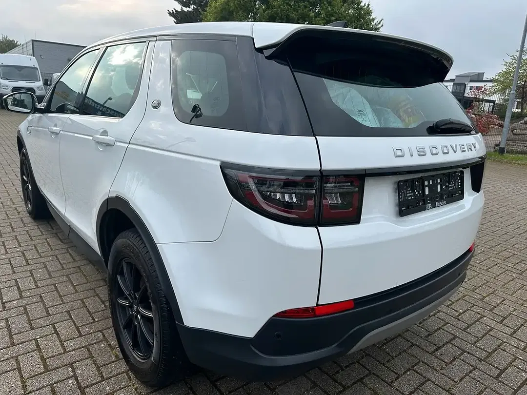 Land Rover Discovery Sport - Thumbnail 6